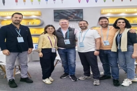 Adel Kalemcilik: Çin'de Büyüyor