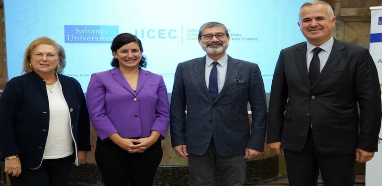 IICEC Webinarda Yeni Trendleri Ele Aldı