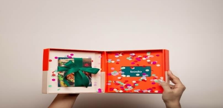 Arkadaşlara Hediye Seçmenin Zorlukları ve İdeal Hediye Fikirleri