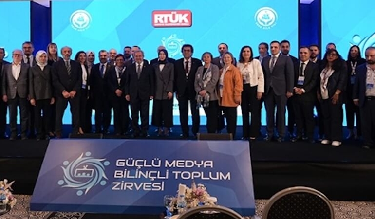“Güçlü Medya, Bilinçli Toplum Zirvesi” Yoğun Katılımla Gerçekleşti