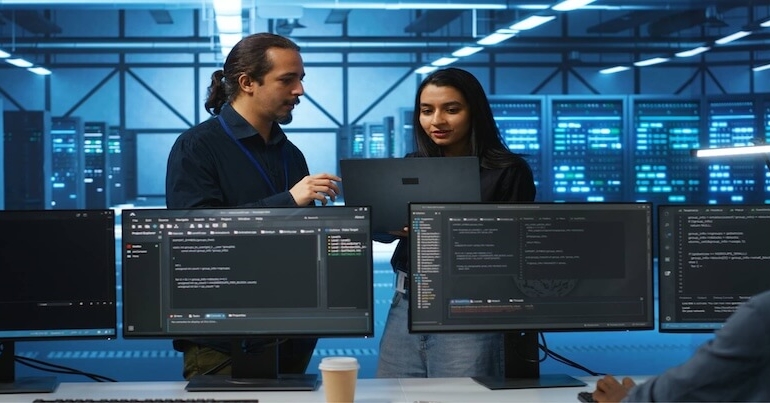 VMware Lisansı Değişti: Büyüyen Şirketler Sanallaştırma Altyapısında Hangi Yolu Seçiyor?